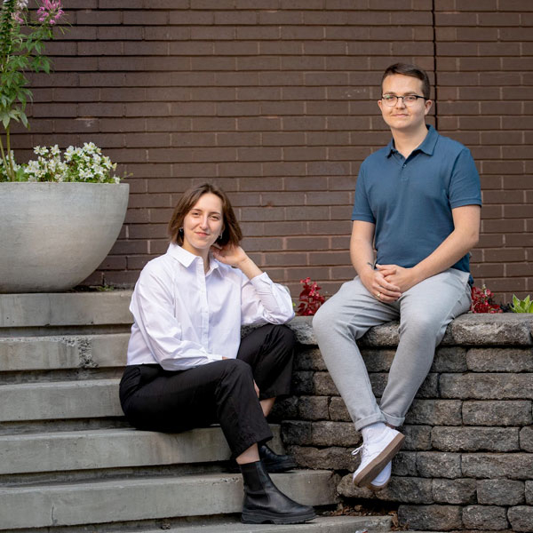 莎拉·尼克松和布兰登·蒙图尔